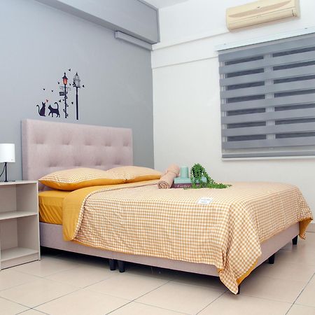 Five H Family Service Apartment Seri Kembangan Zewnętrze zdjęcie