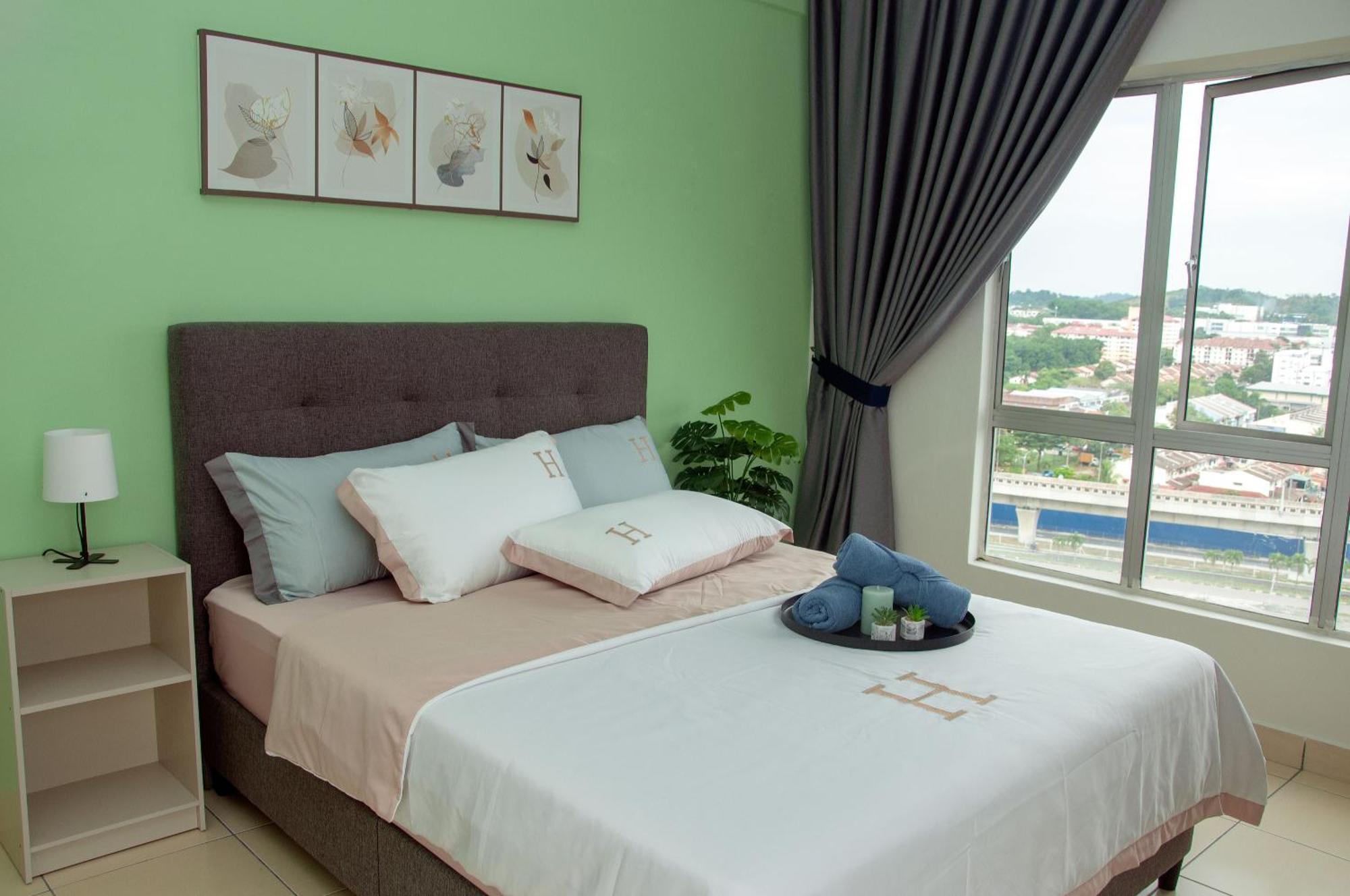 Five H Family Service Apartment Seri Kembangan Zewnętrze zdjęcie